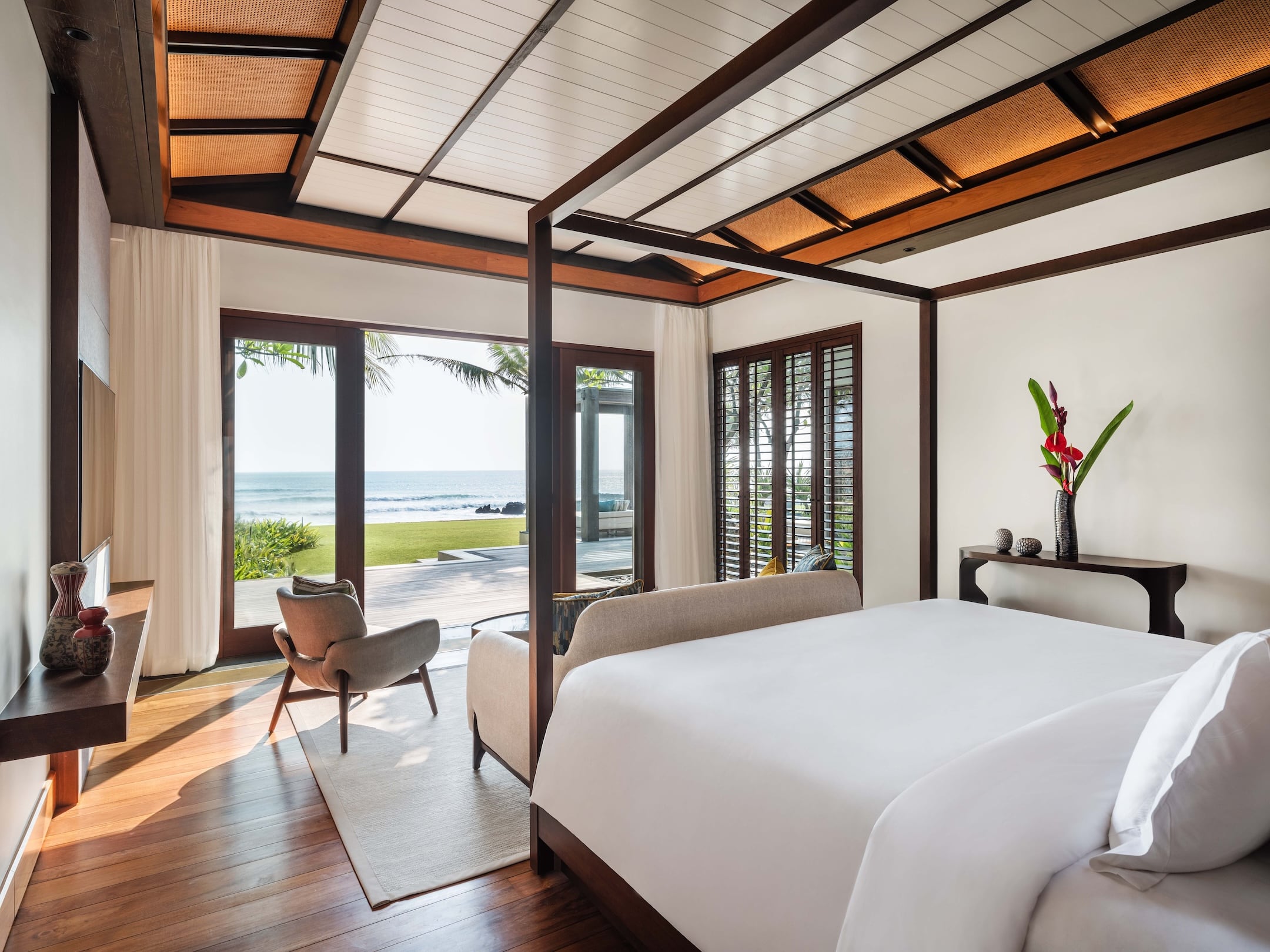 Beachfront Private Pool Villa